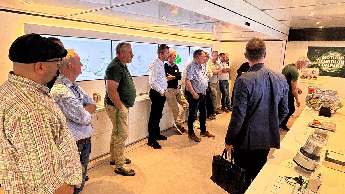 The Schaeffler employees learned more about the eight product families